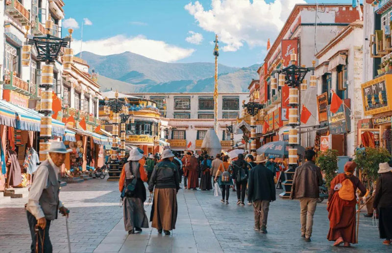 Barkhor Street of Lhasa