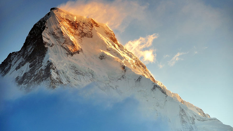 Sunrise over the Machapuchare