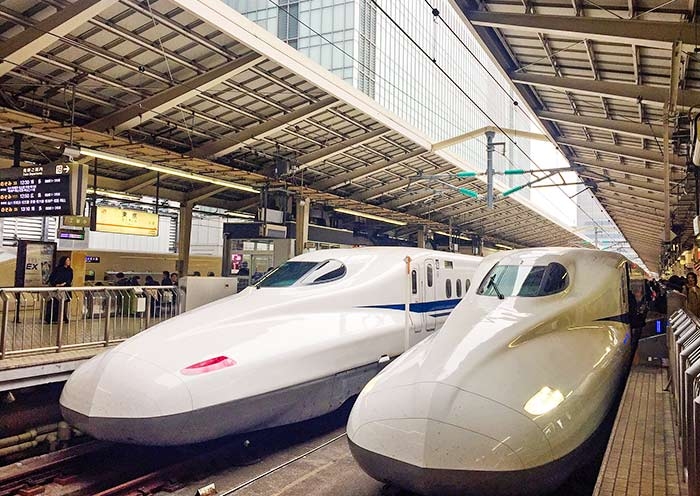 japan bullet train images