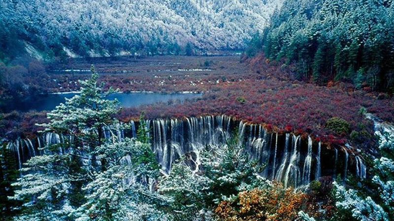 Jiuzhaigou Valley